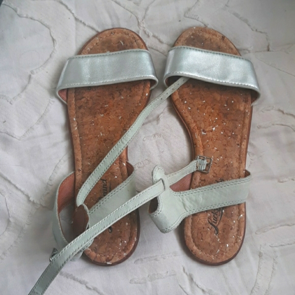 Sandals - Picture 4 of 4